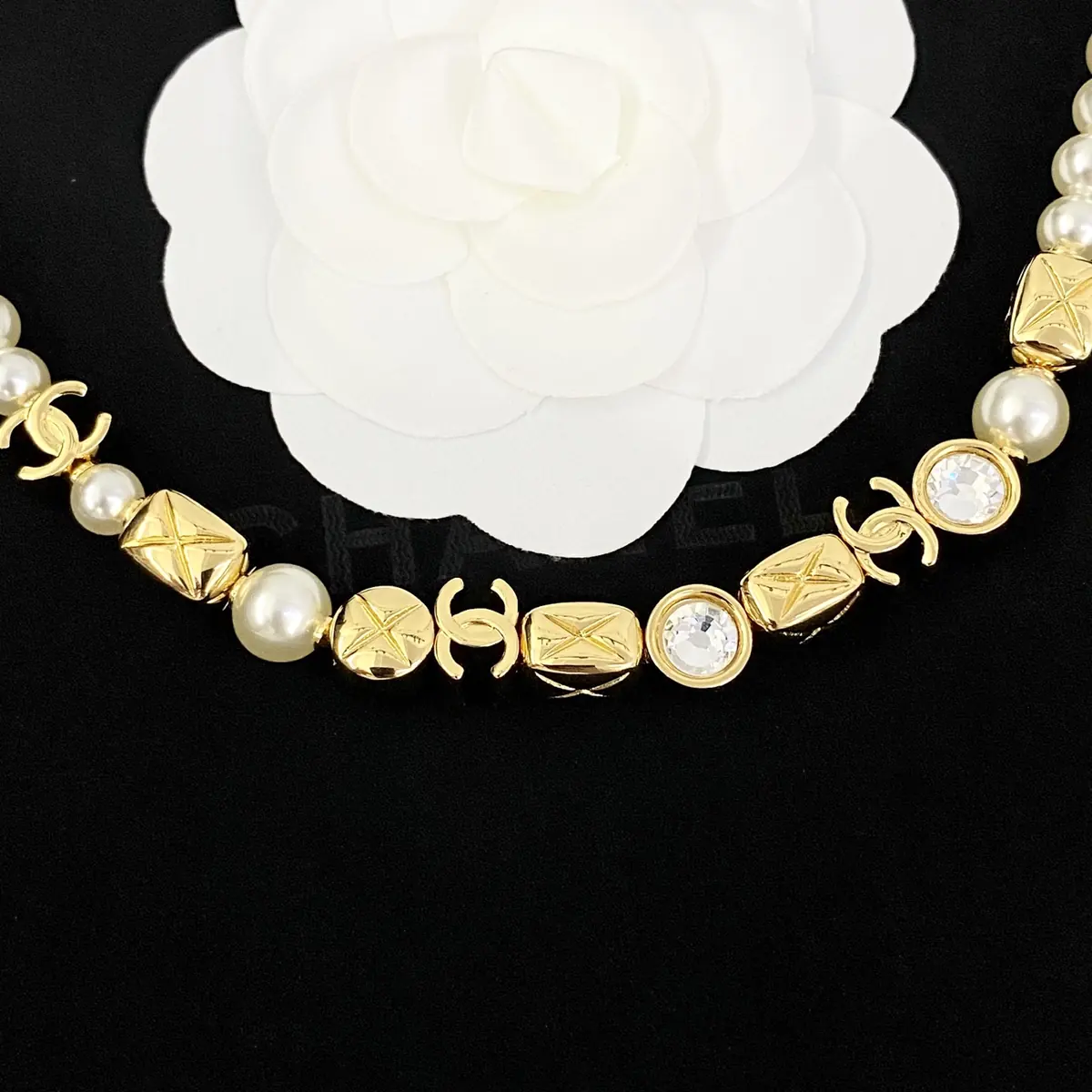 Accessories Style Chain Bag Lookbook Reference image 3