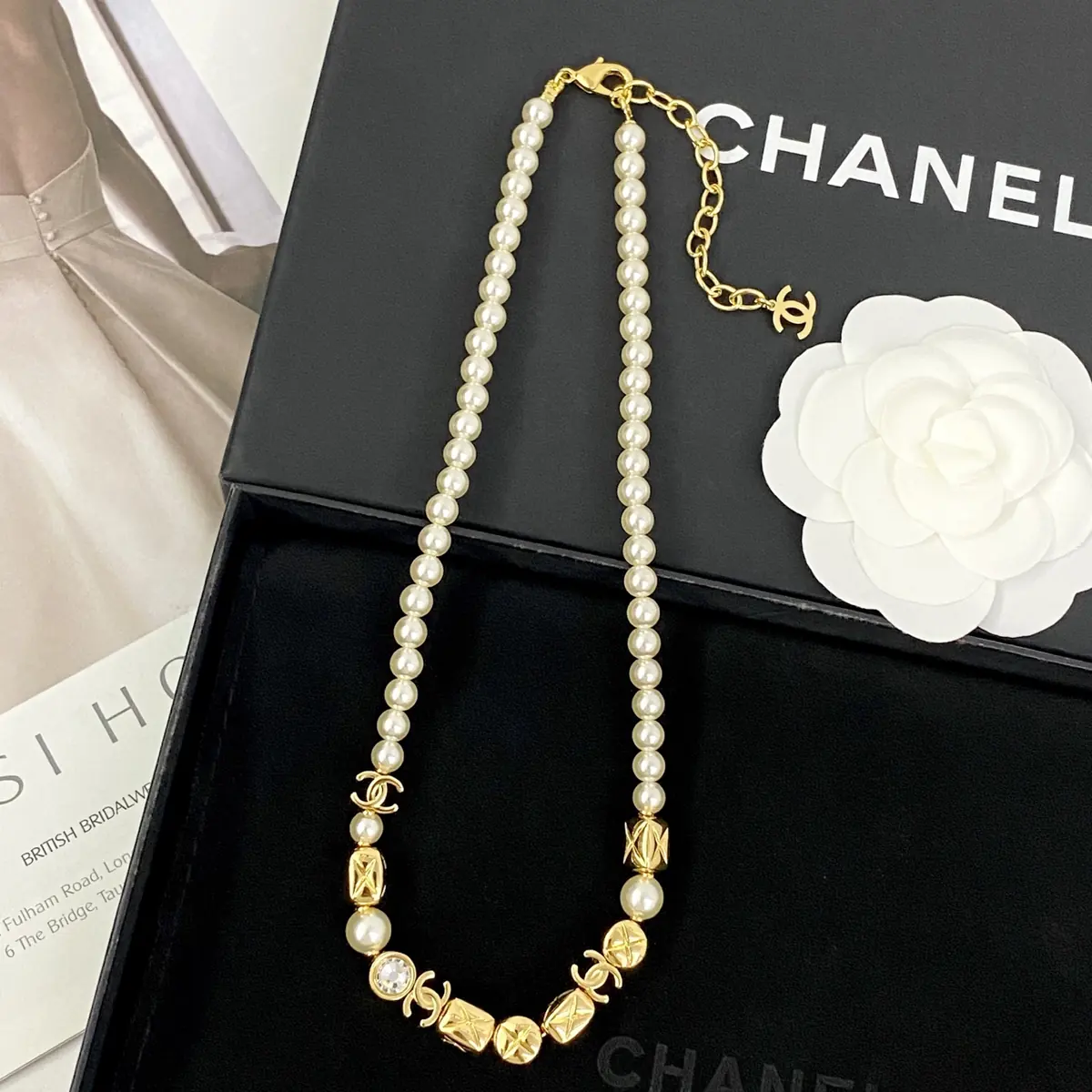 Accessories Style Chain Bag Lookbook Reference image 6