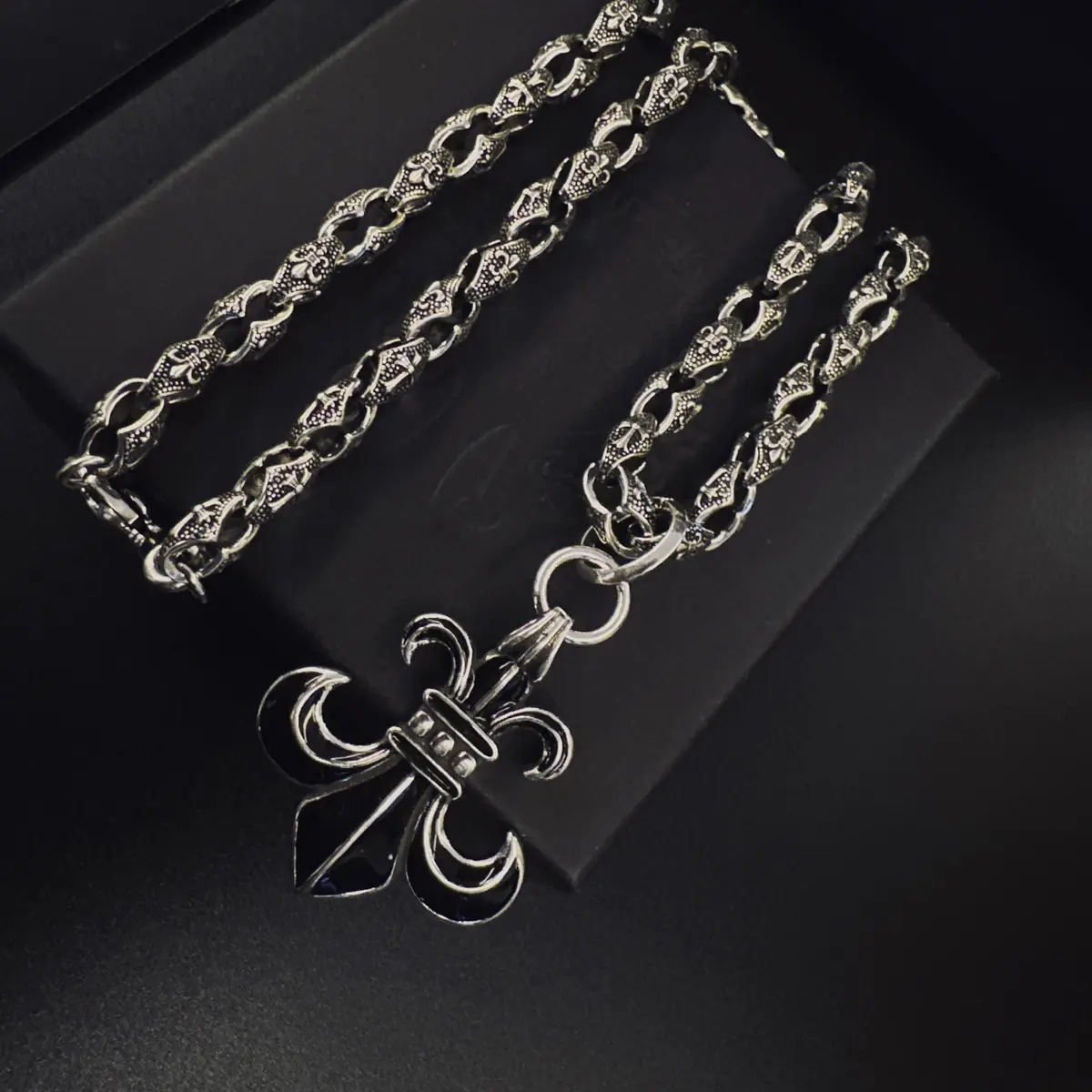 Accessories Style Grey Accessories Lookbook Reference image 2
