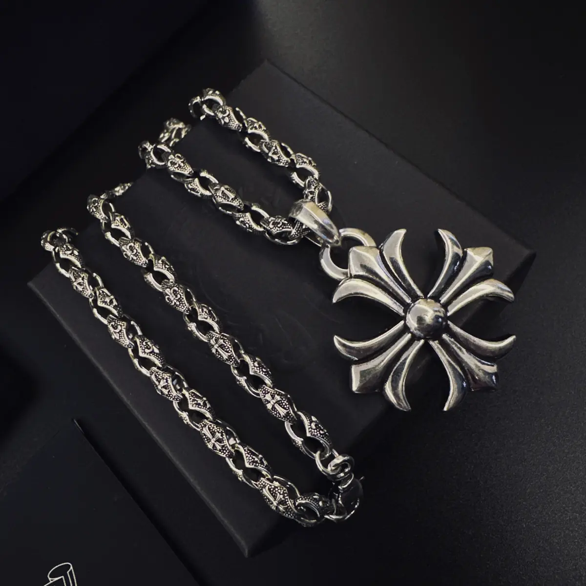 Accessories Style Grey Accessories Lookbook Reference image 2