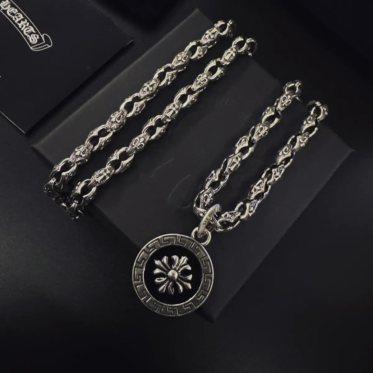 Accessories Style Grey Accessories Lookbook Reference image 6
