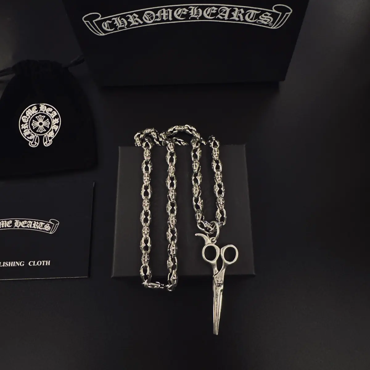 Accessories Style Grey Accessories Lookbook Reference image 1