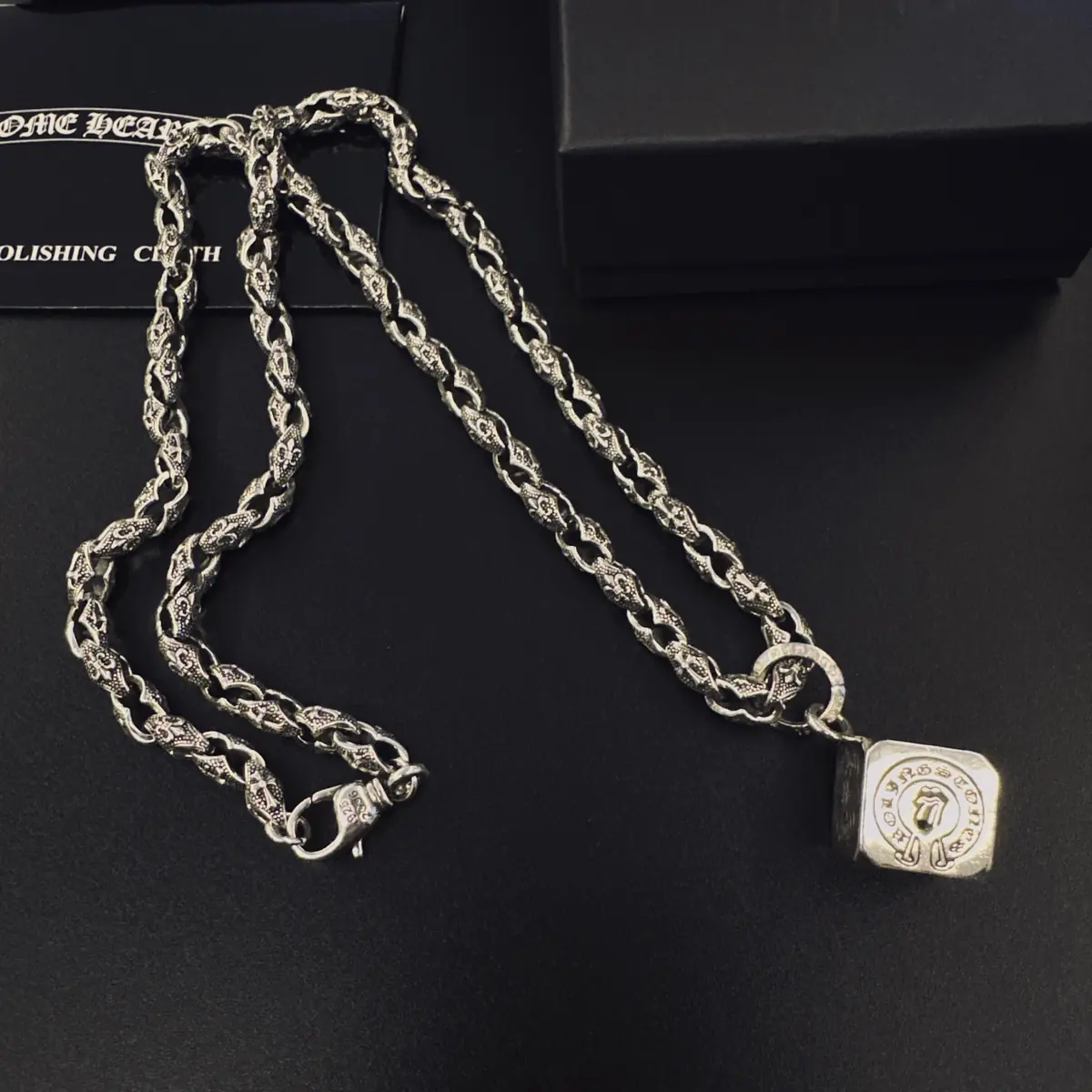 Accessories Style Grey Accessories Lookbook Reference image 5