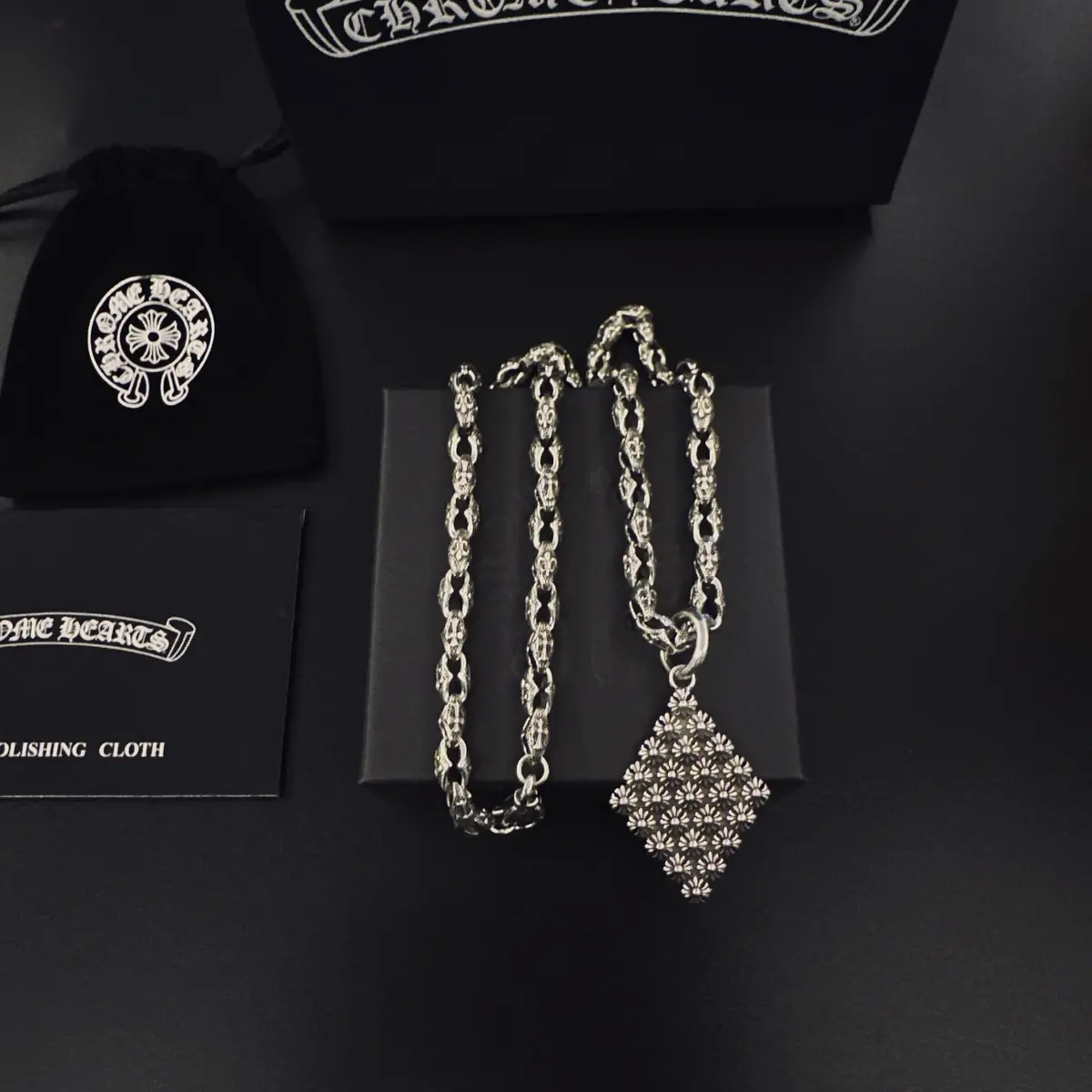 Accessories Style Grey Accessories Lookbook Reference image 1