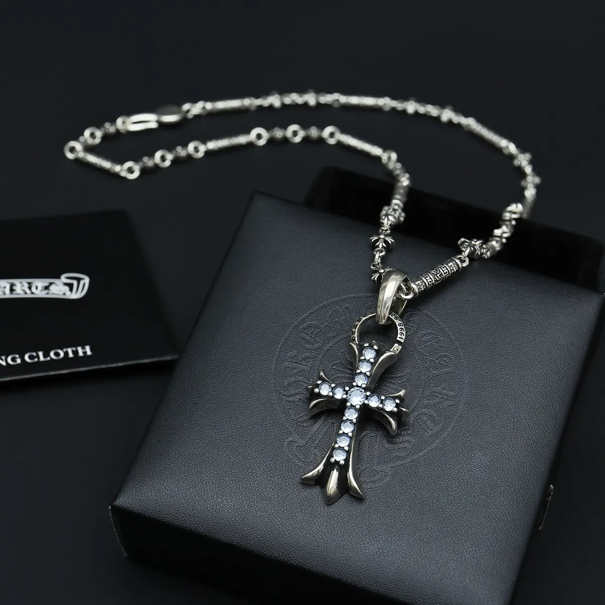 Accessories Style Grey Accessories Lookbook Reference image 2