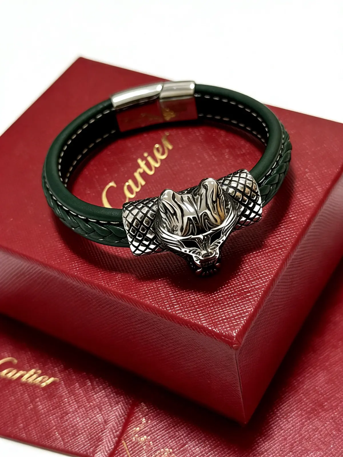 Accessories Style Leather Accessories Lookbook Reference image 2