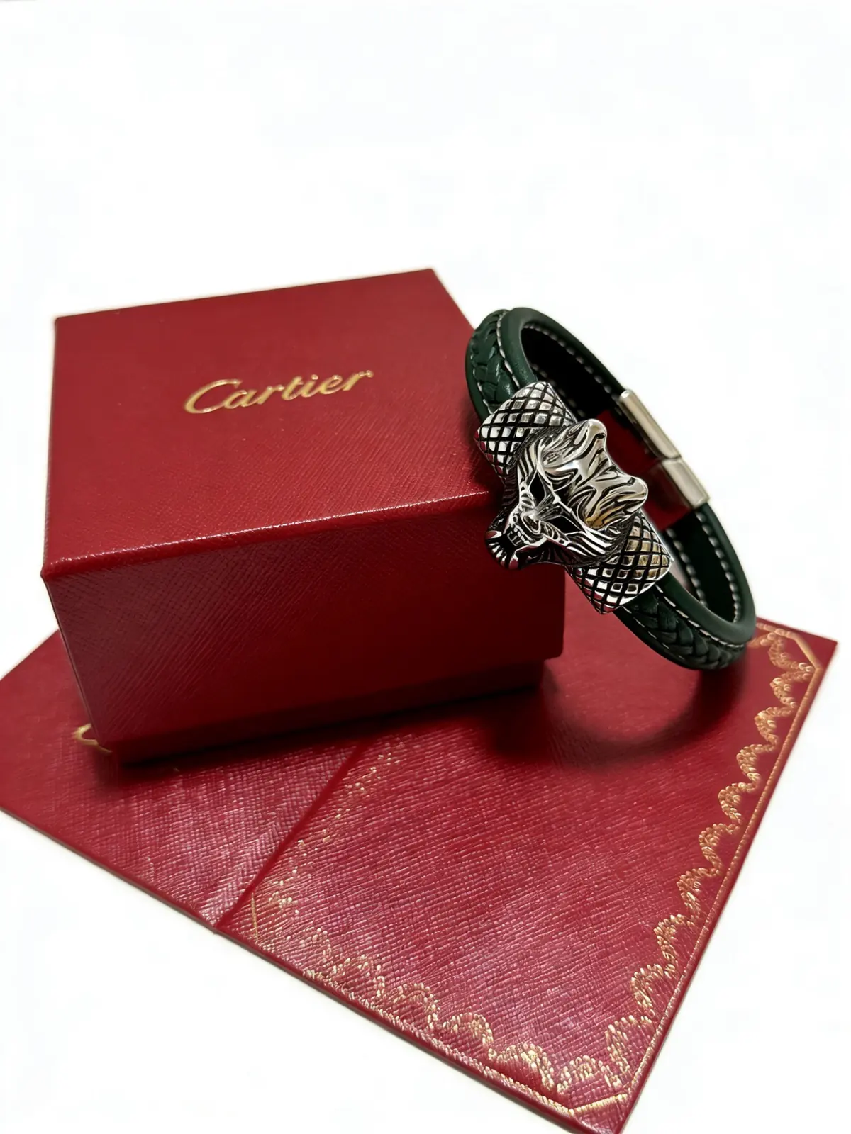 Accessories Style Leather Accessories Lookbook Reference image 5