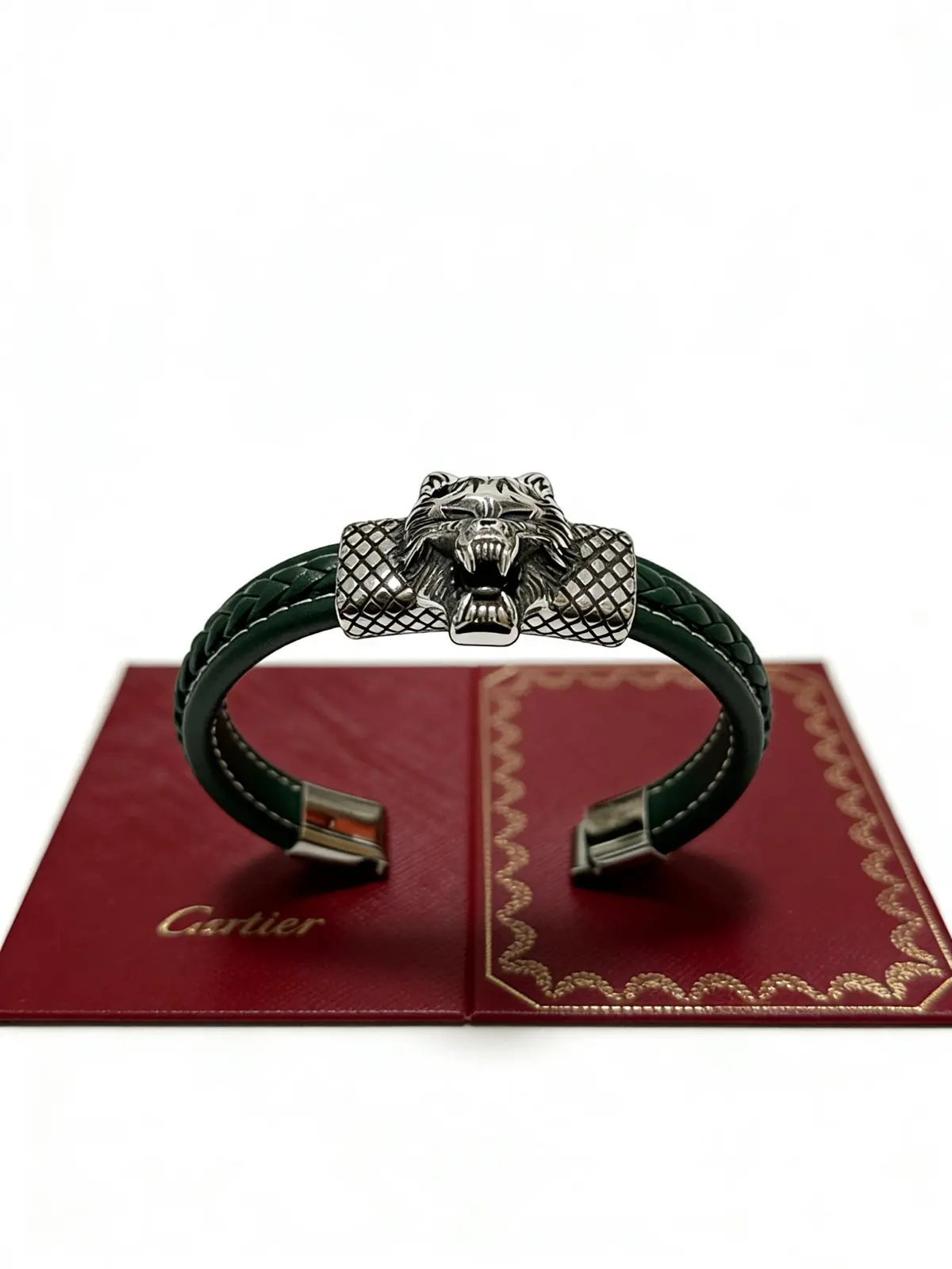 Accessories Style Leather Accessories Lookbook Reference image 6