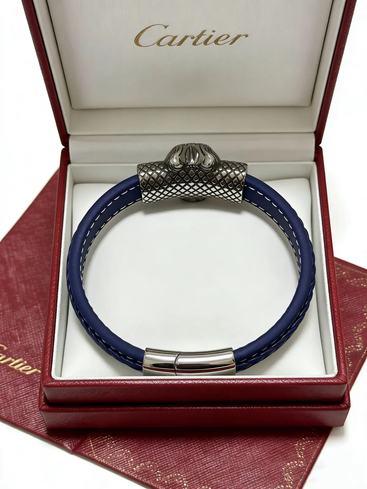 Accessories Style Leather Accessories Lookbook Reference image 2