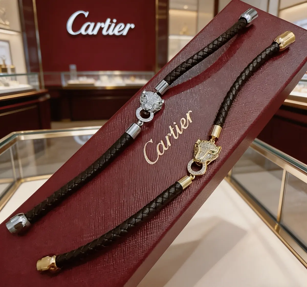 Accessories Style Leather Accessories Lookbook Reference image 4