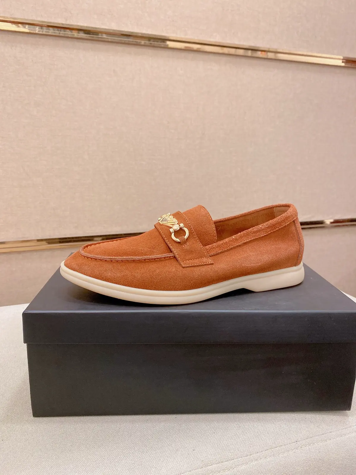 Armani Style Leather Men's Shoes Lookbook Reference image 1