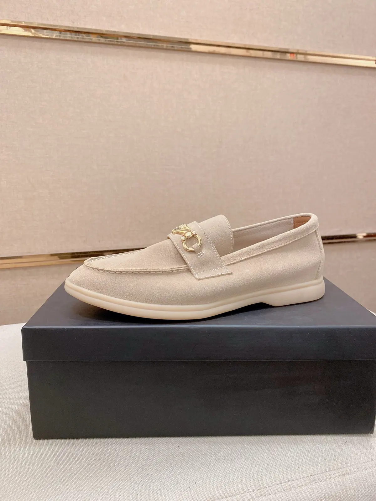 Armani Style Leather Men's Shoes Lookbook Reference image 1