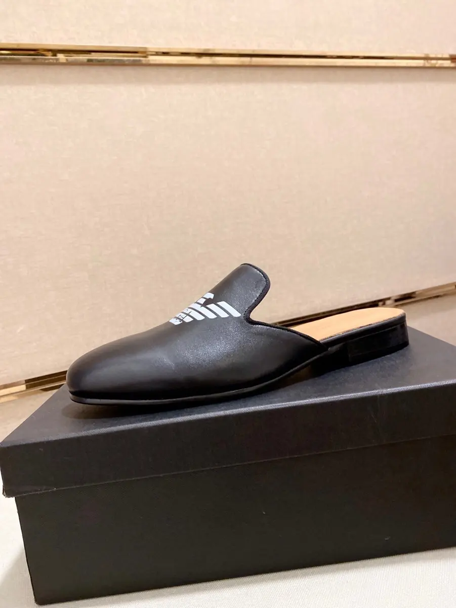 Armani Style Leather Men's Shoes Lookbook Reference image 1