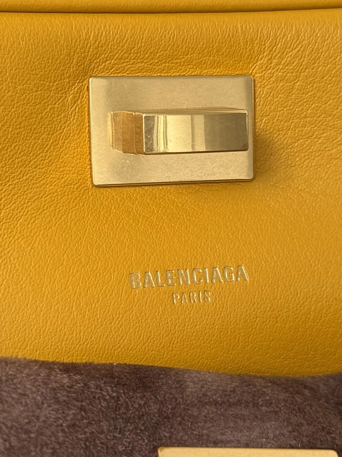 Balenciaga Style Beige Bag Lookbook Reference image 4