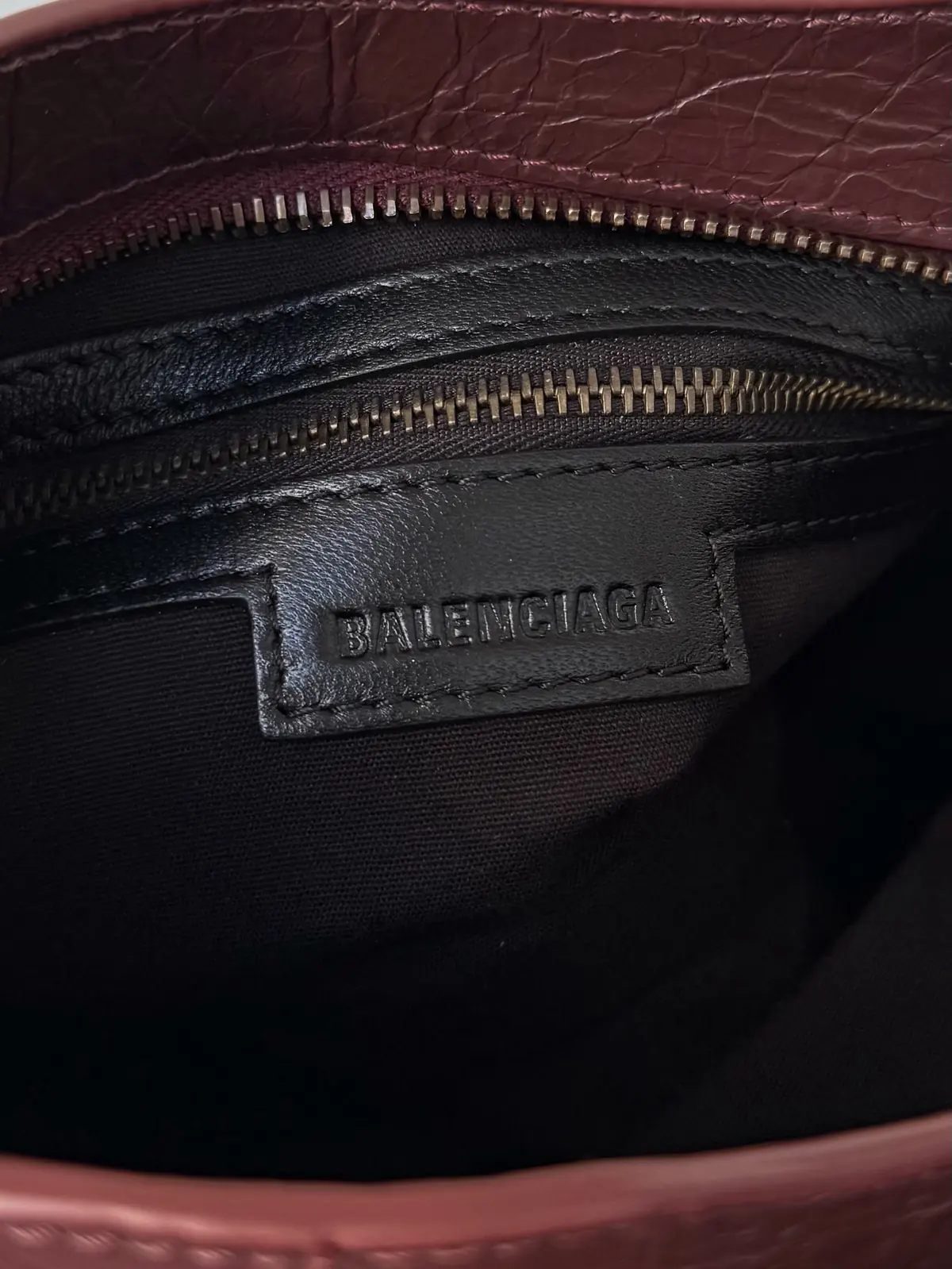 Balenciaga Style Beige Card Holder Lookbook Reference image 4