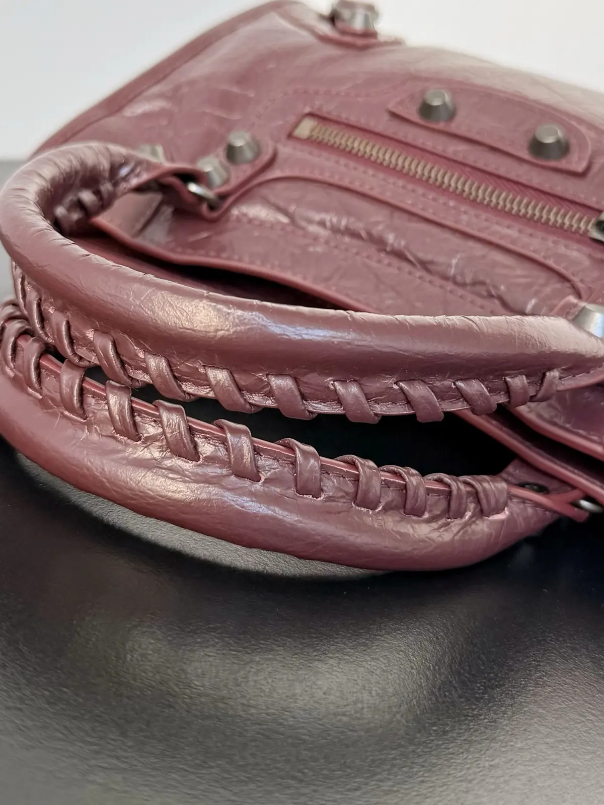 Balenciaga Style Beige Card Holder Lookbook Reference image 6