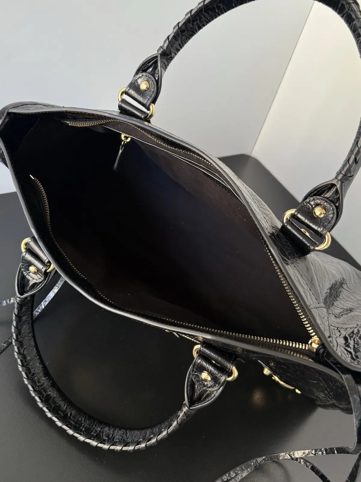 Balenciaga Style Beige Card Holder Lookbook Reference image 3