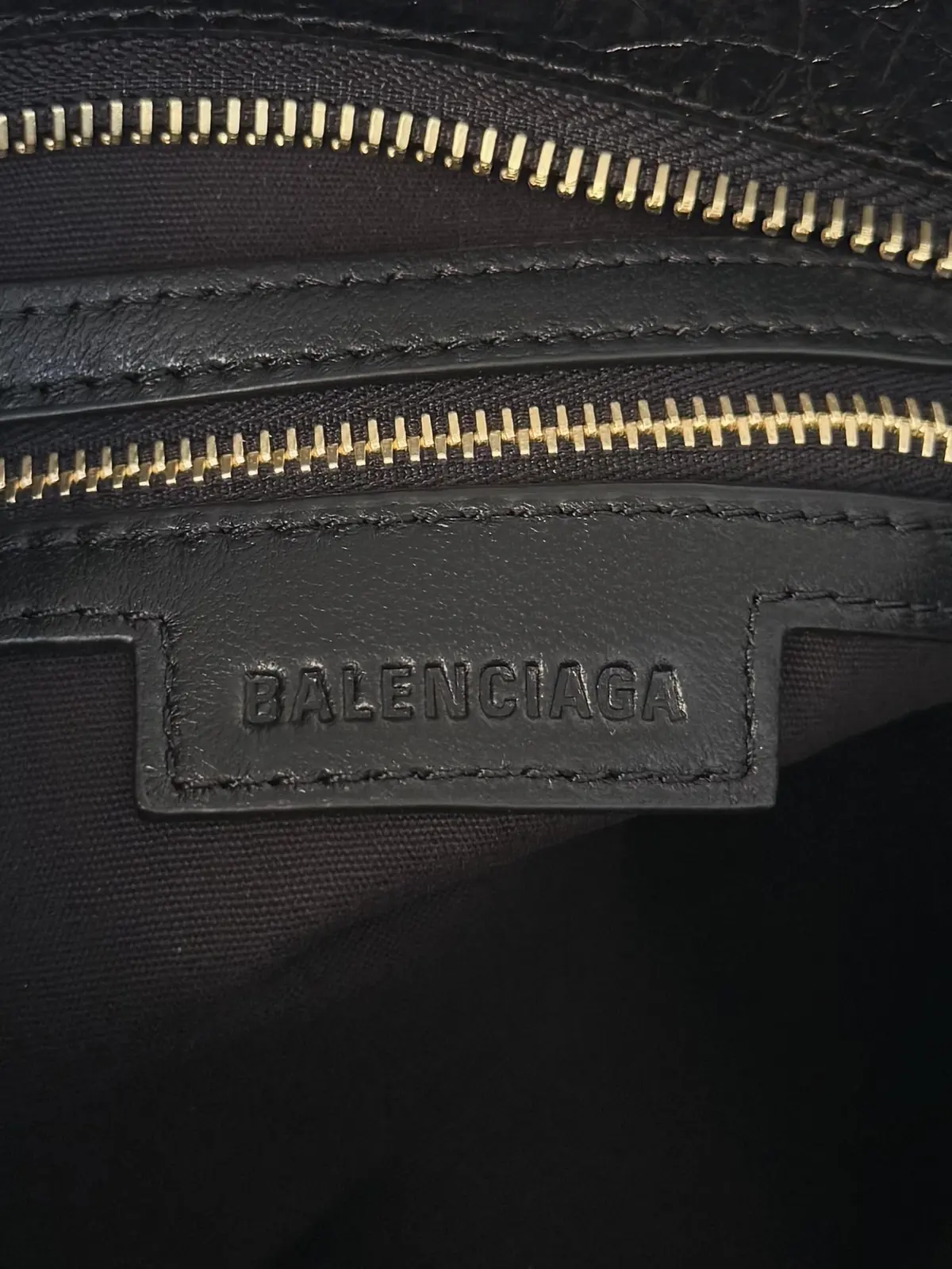 Balenciaga Style Beige Card Holder Lookbook Reference image 4