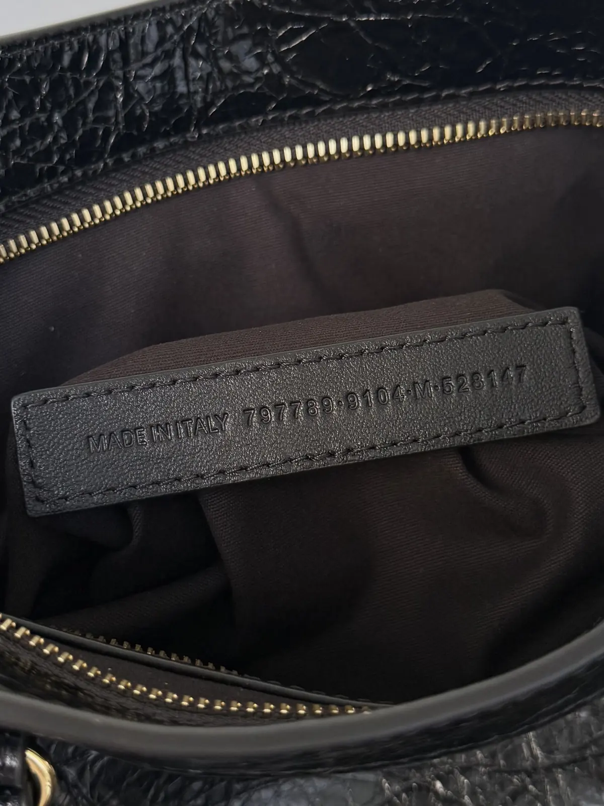 Balenciaga Style Beige Card Holder Lookbook Reference image 5