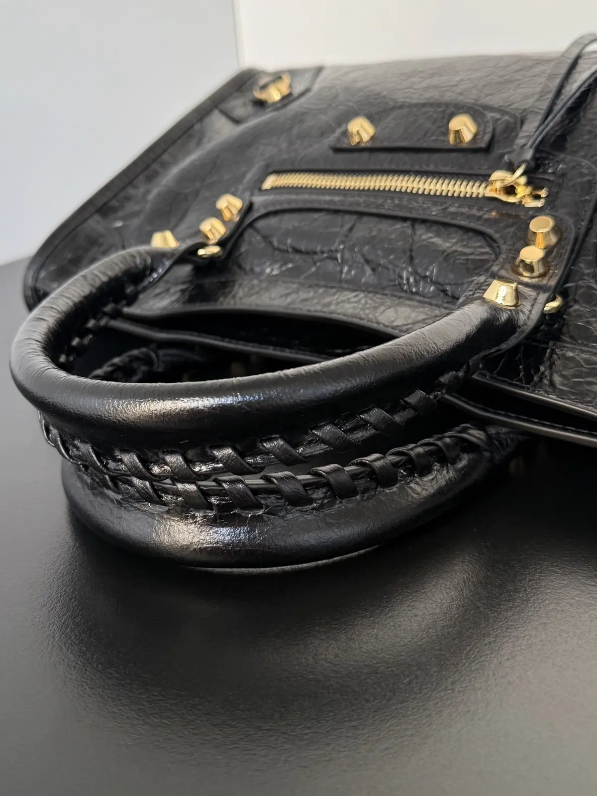 Balenciaga Style Beige Card Holder Lookbook Reference image 6