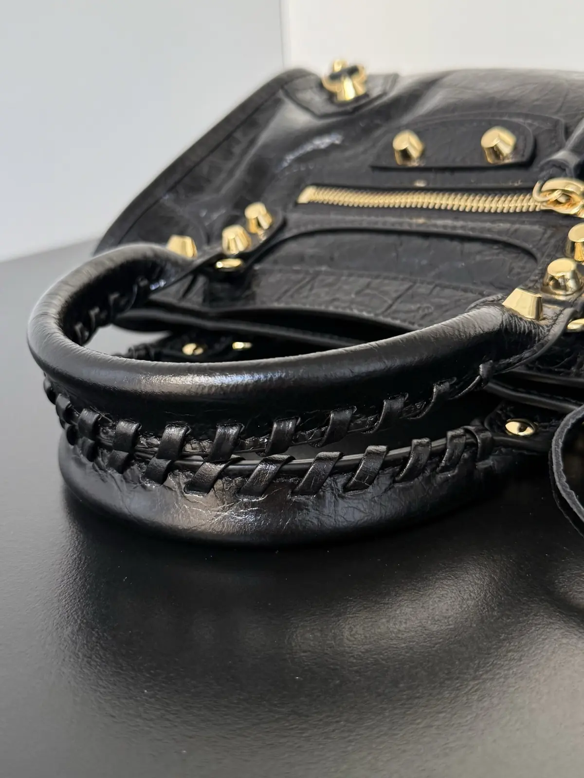 Balenciaga Style Beige Card Holder Lookbook Reference image 6