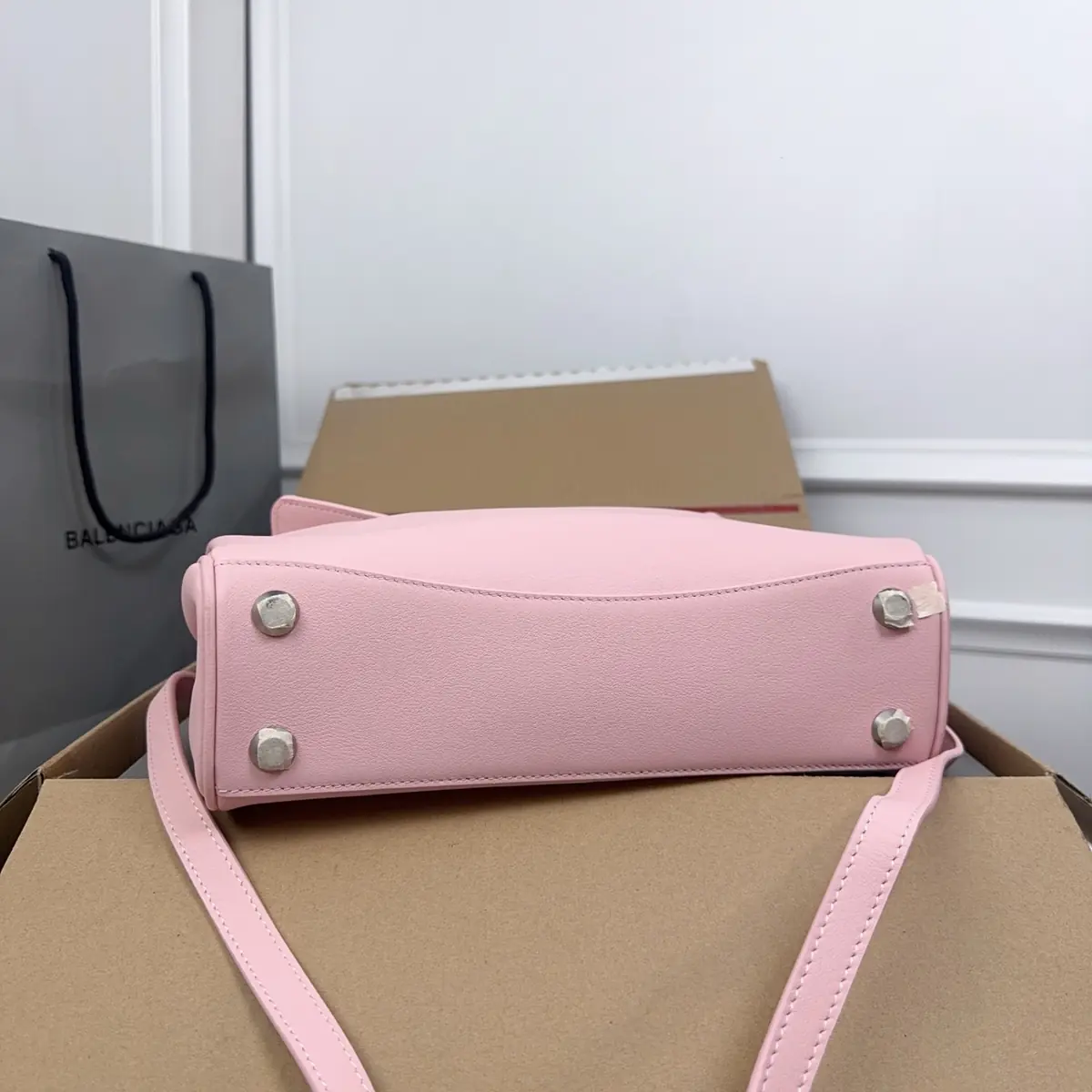 Balenciaga Style Black Leather Bags Lookbook Reference image 5