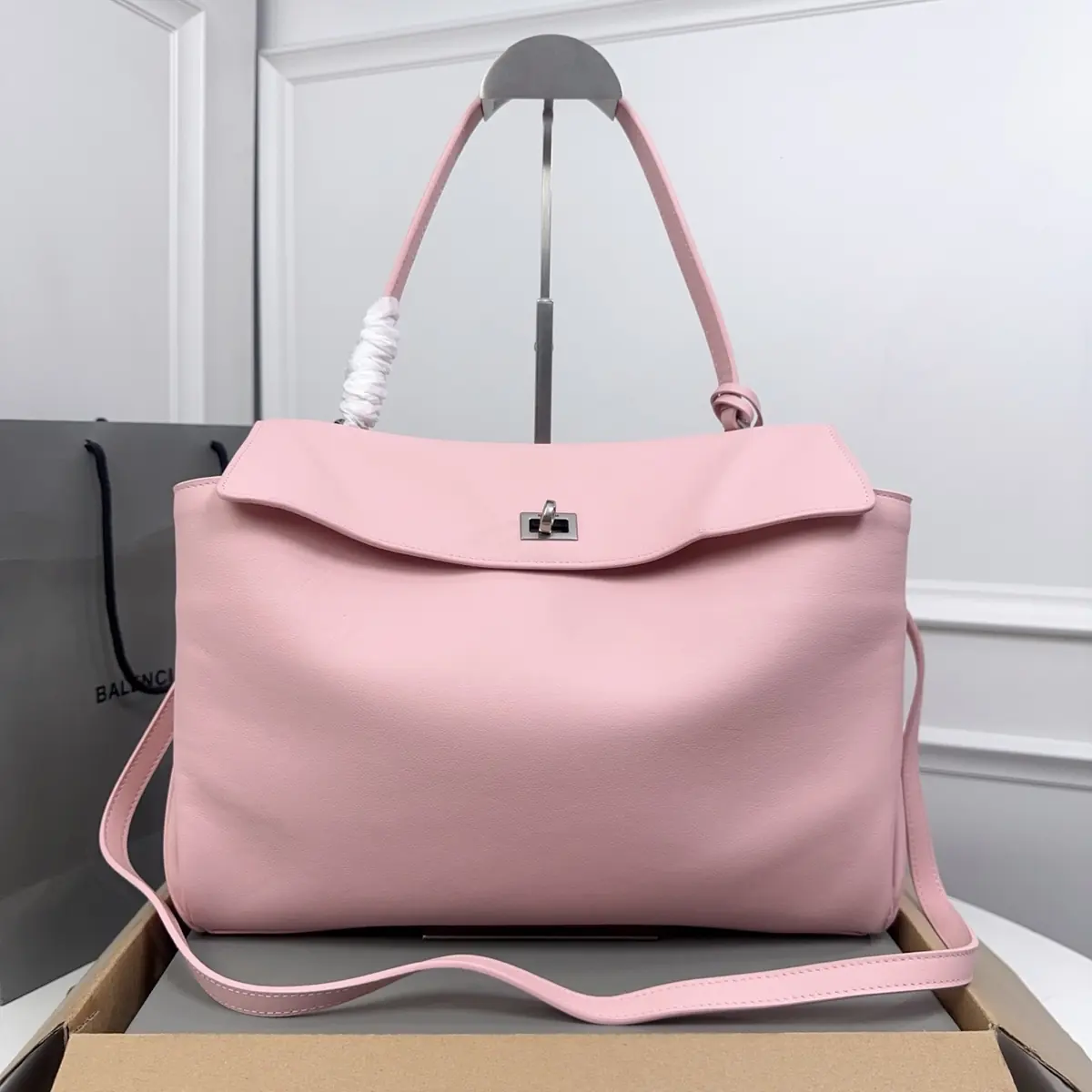 Balenciaga Style Black Leather Bags Lookbook Reference image 1