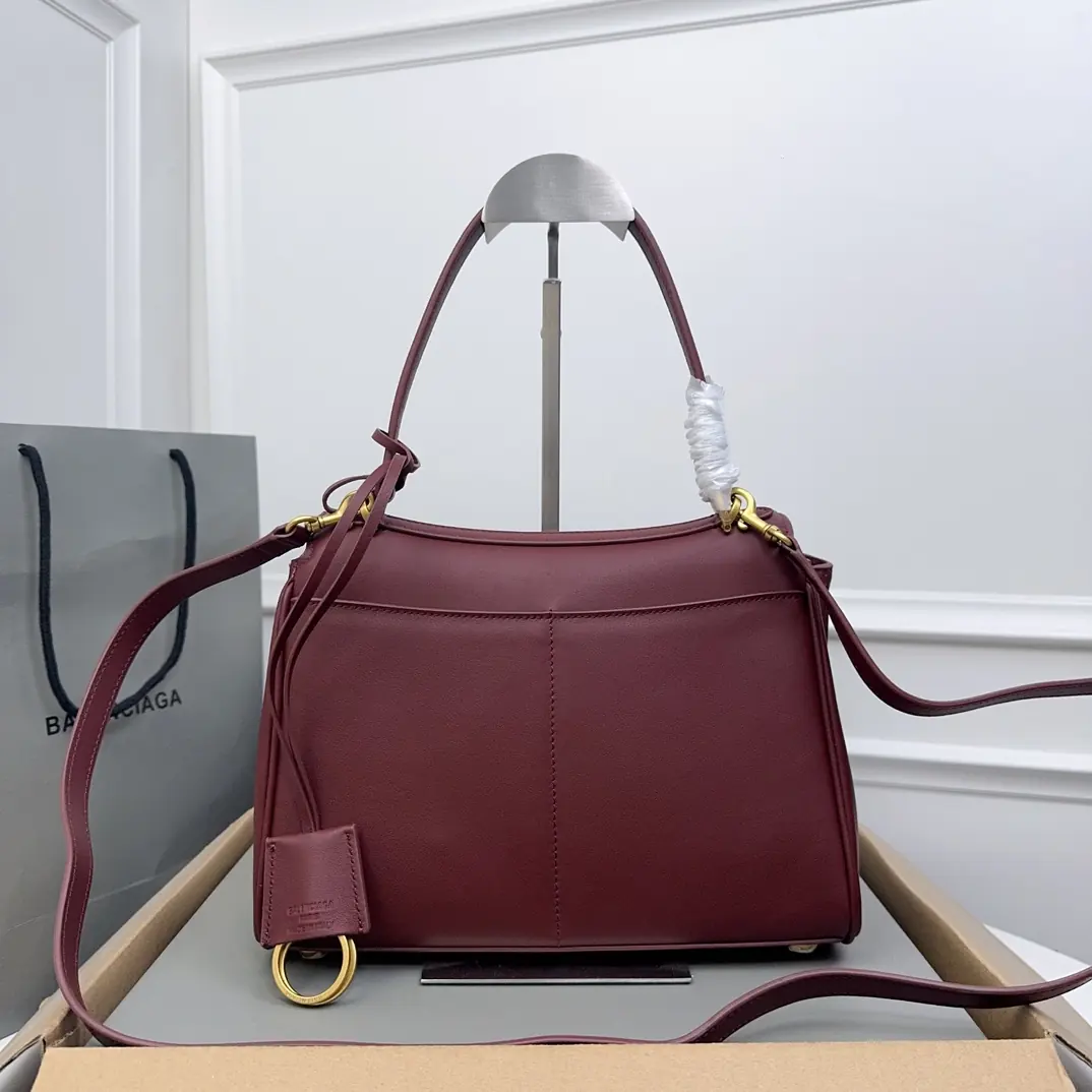 Balenciaga Style Black Leather Bags Lookbook Reference image 2
