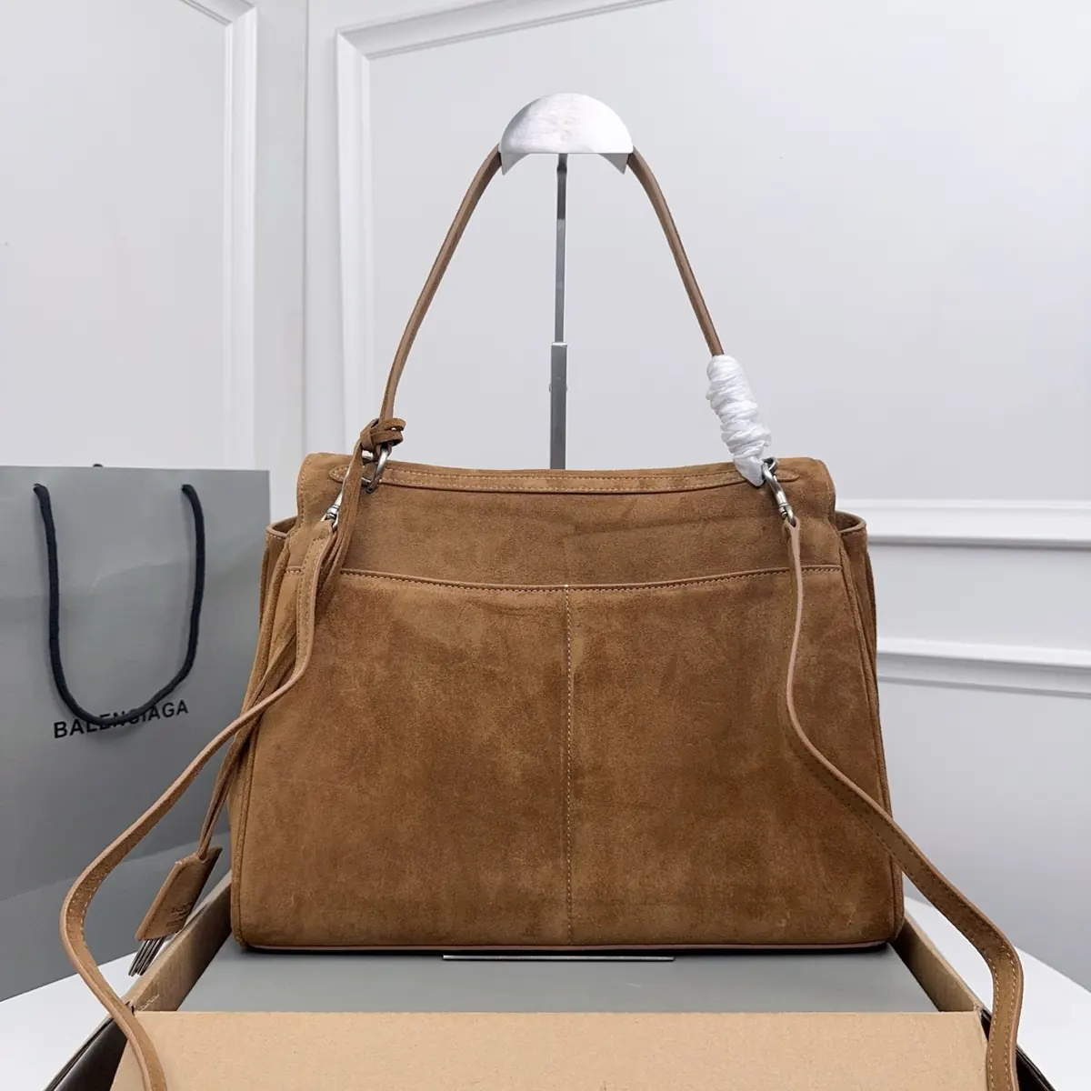 Balenciaga Style Black Leather Bags Lookbook Reference image 3