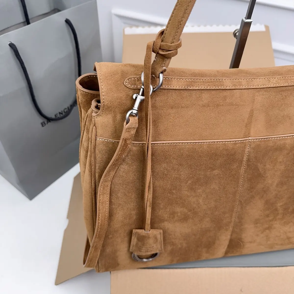 Balenciaga Style Black Leather Bags Lookbook Reference image 5