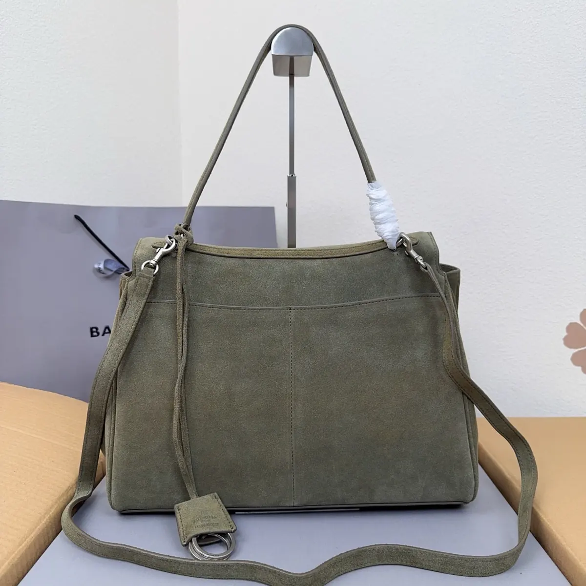 Balenciaga Style Black Leather Bags Lookbook Reference image 3