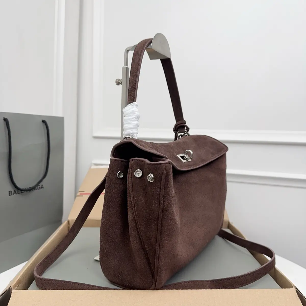 Balenciaga Style Black Leather Bags Lookbook Reference image 2