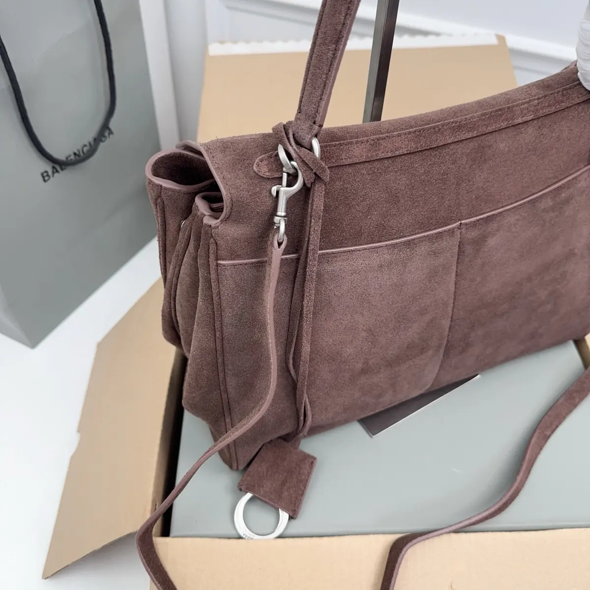 Balenciaga Style Black Leather Bags Lookbook Reference image 4