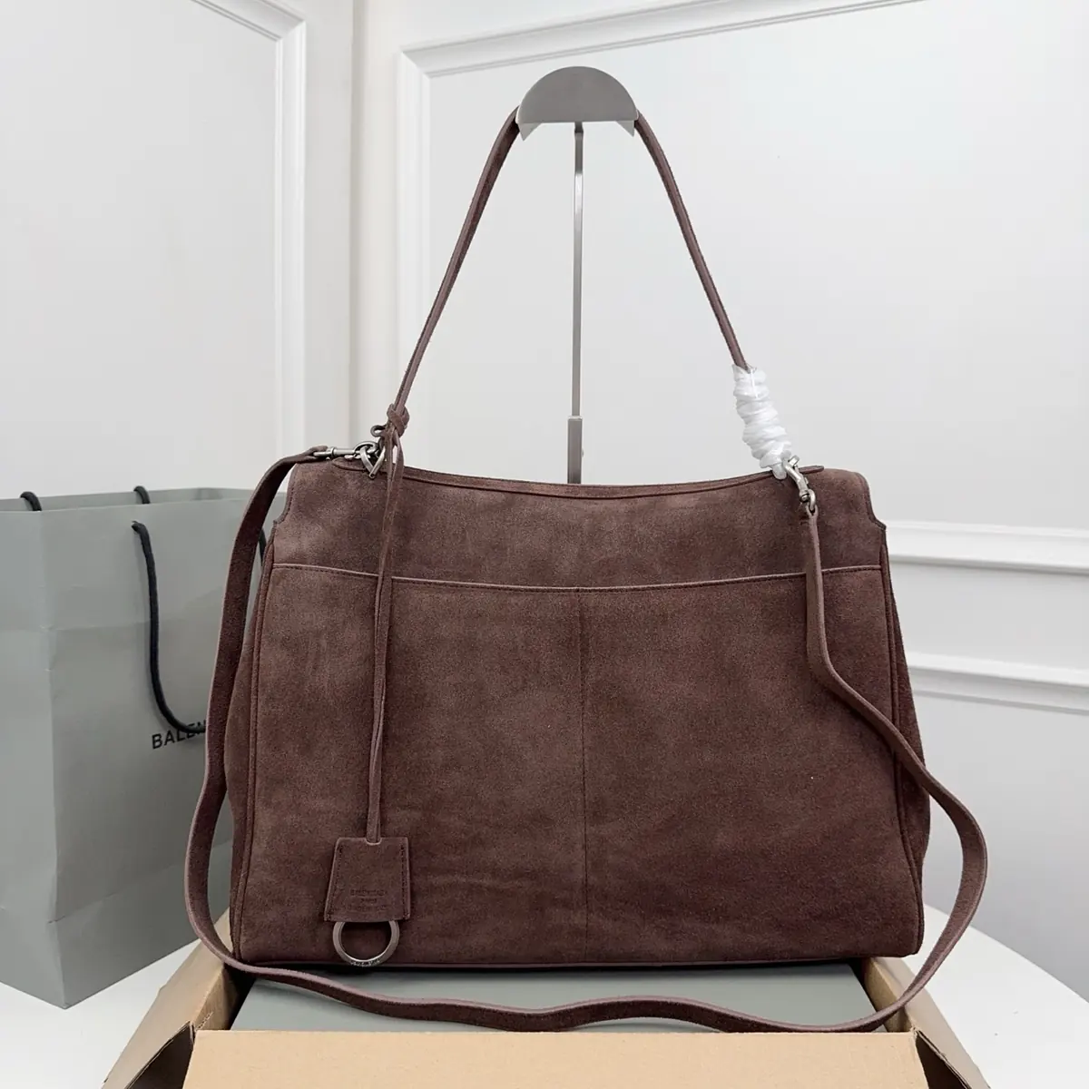 Balenciaga Style Black Leather Bags Lookbook Reference image 3