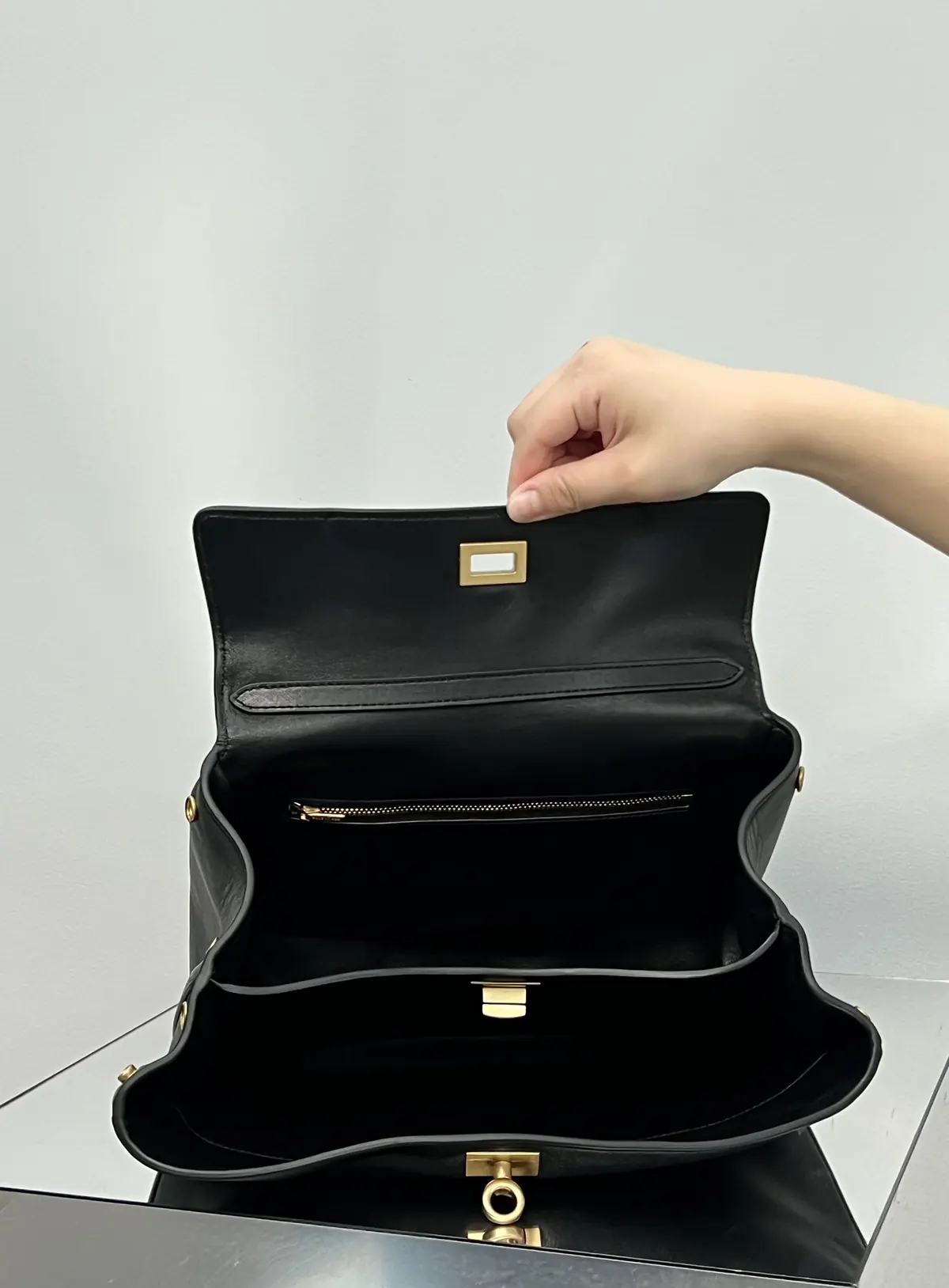 Balenciaga Style Black Leather Top Handle Bag Lookbook Reference image 5