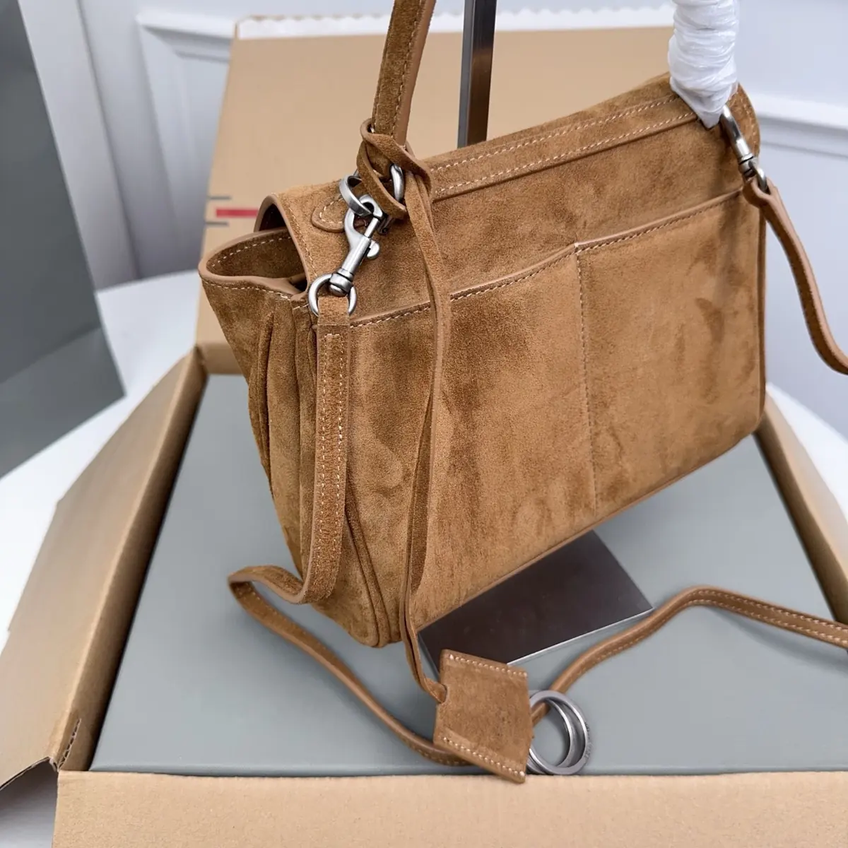 Balenciaga Style Brown Leather Bags Lookbook Reference image 4