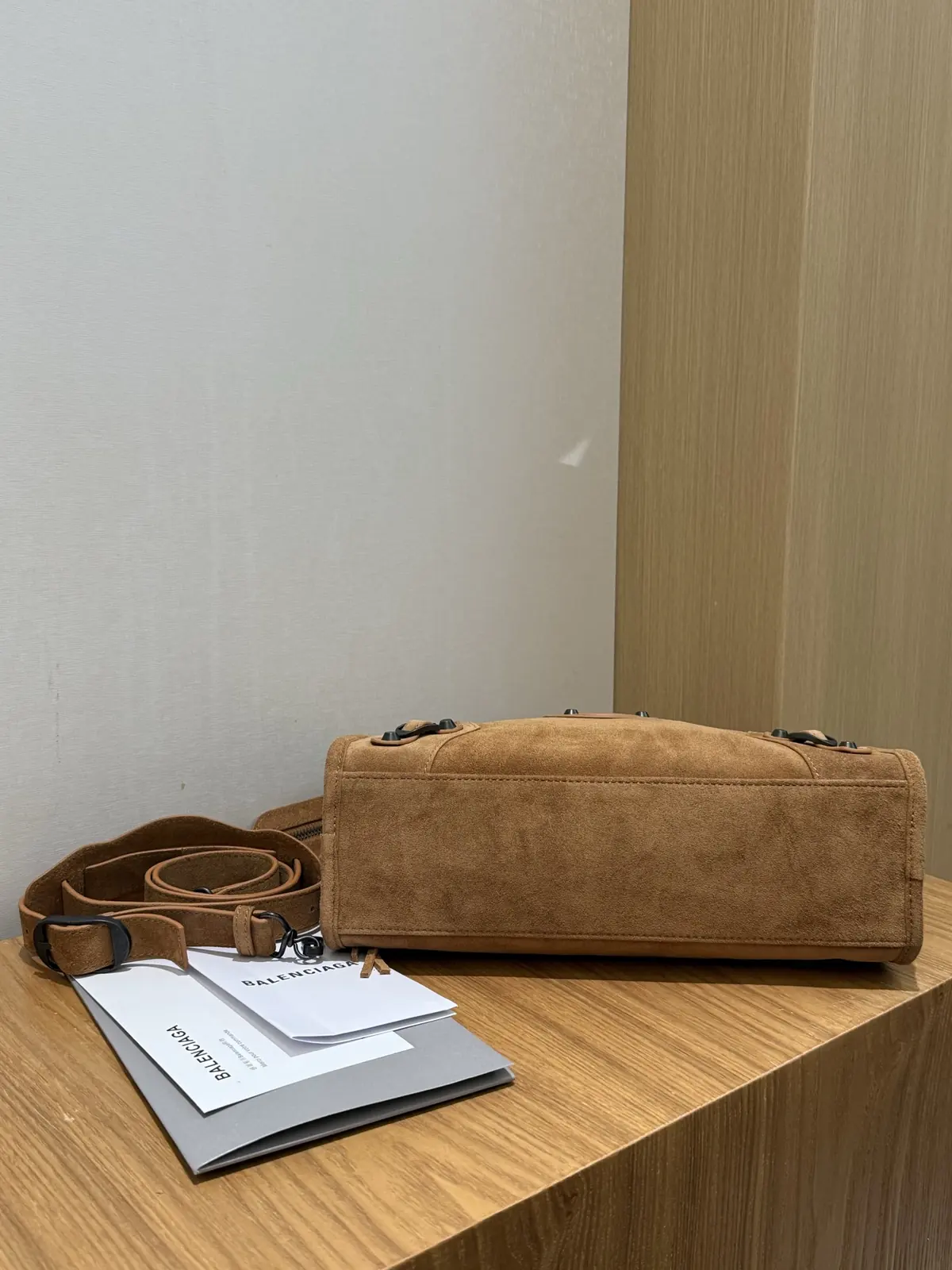 Balenciaga Style Brown Leather Bags Lookbook Reference image 5