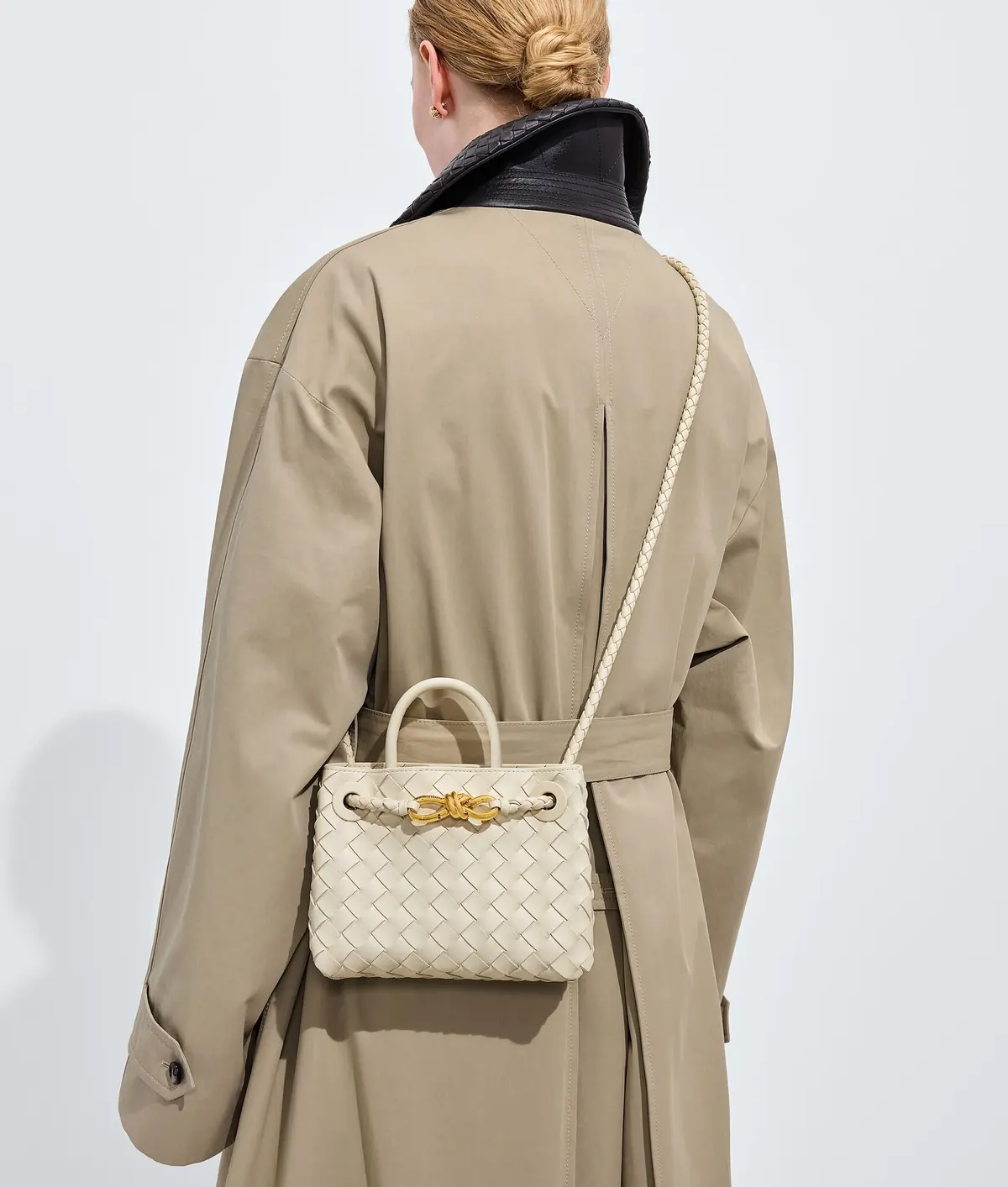 Bottega Veneta Style Bag Lookbook Reference image 3