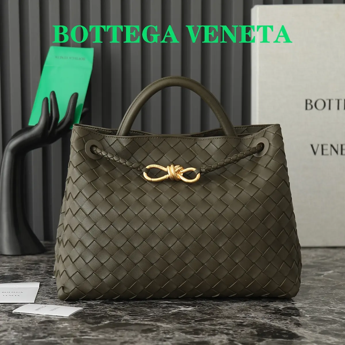 Bottega Veneta Style Beige Leather Bag Lookbook Reference image 1