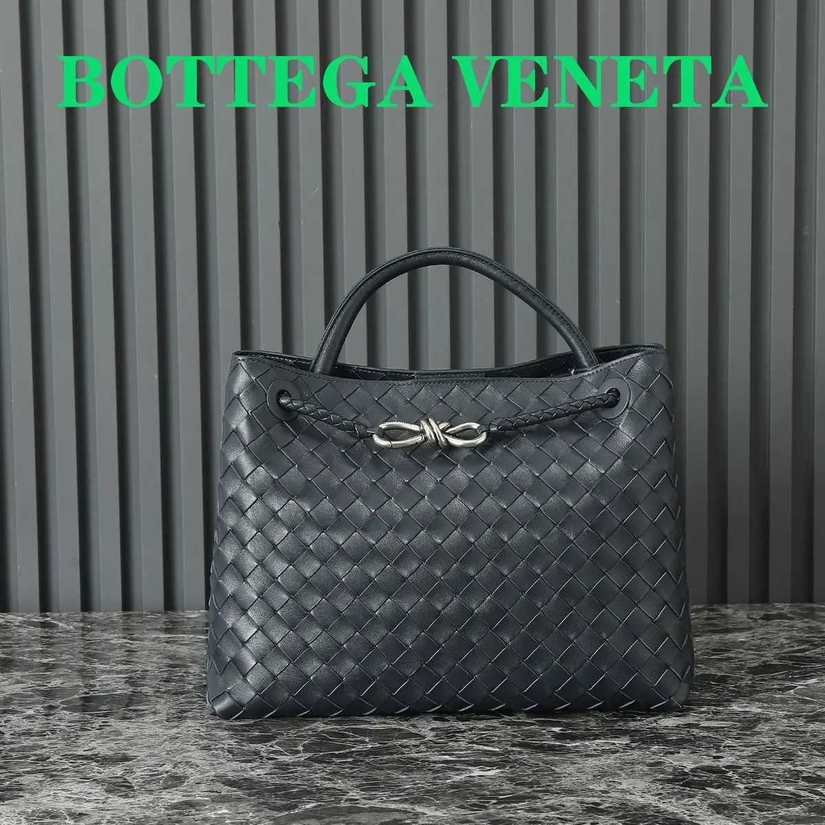 Bottega Veneta Style Beige Leather Bag Lookbook Reference image 1