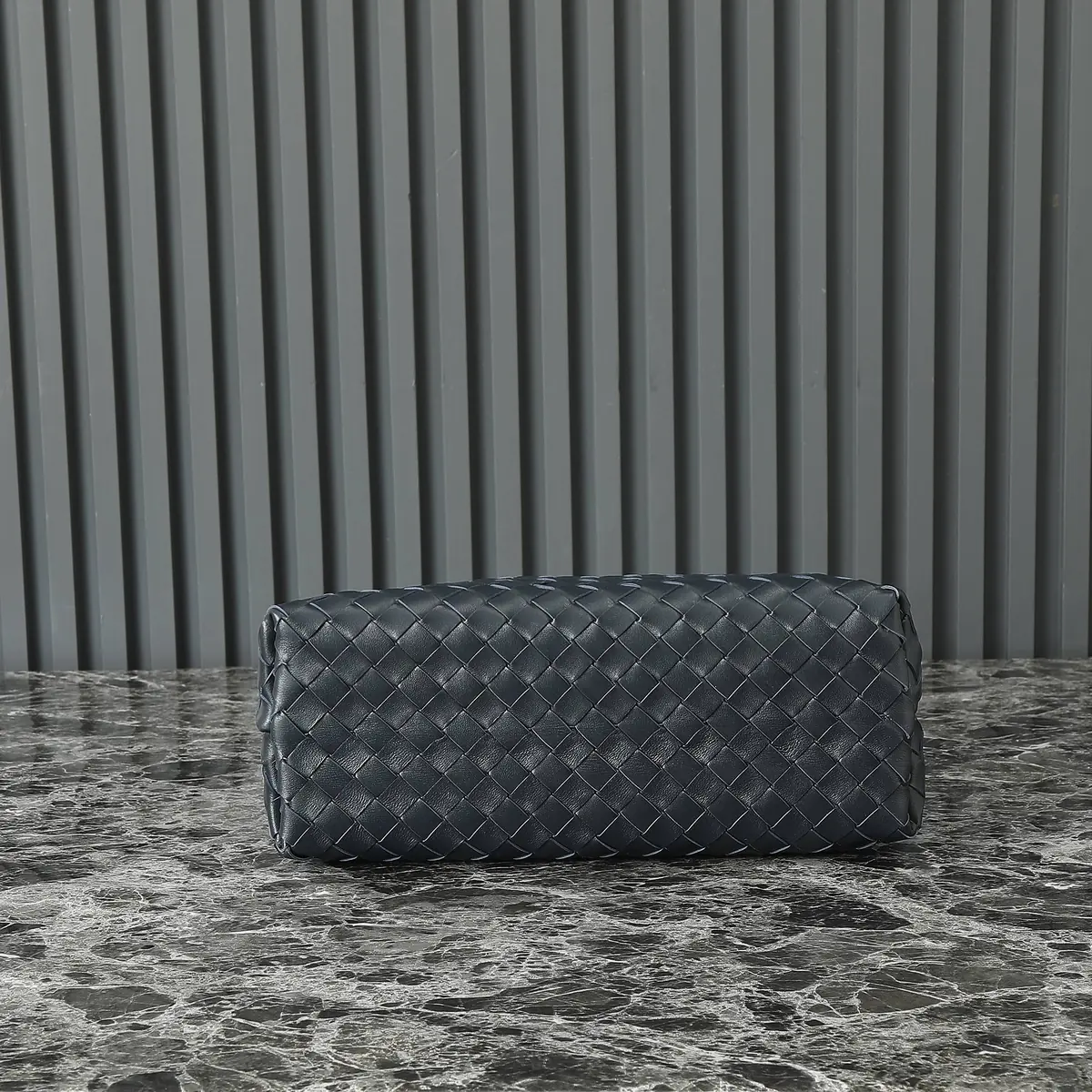Bottega Veneta Style Beige Leather Bag Lookbook Reference image 4