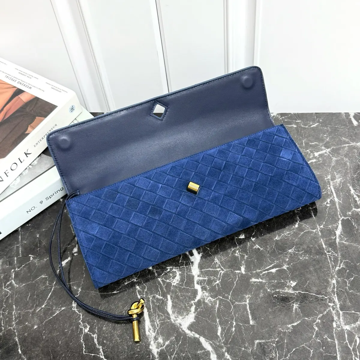 Bottega Veneta Style Blue Leather Top Handle Bag Lookbook Reference image 4