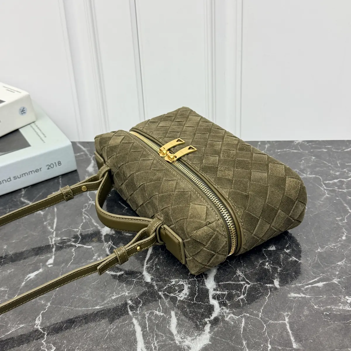Bottega Veneta Style Brown Crossbody Bag Lookbook Reference image 3