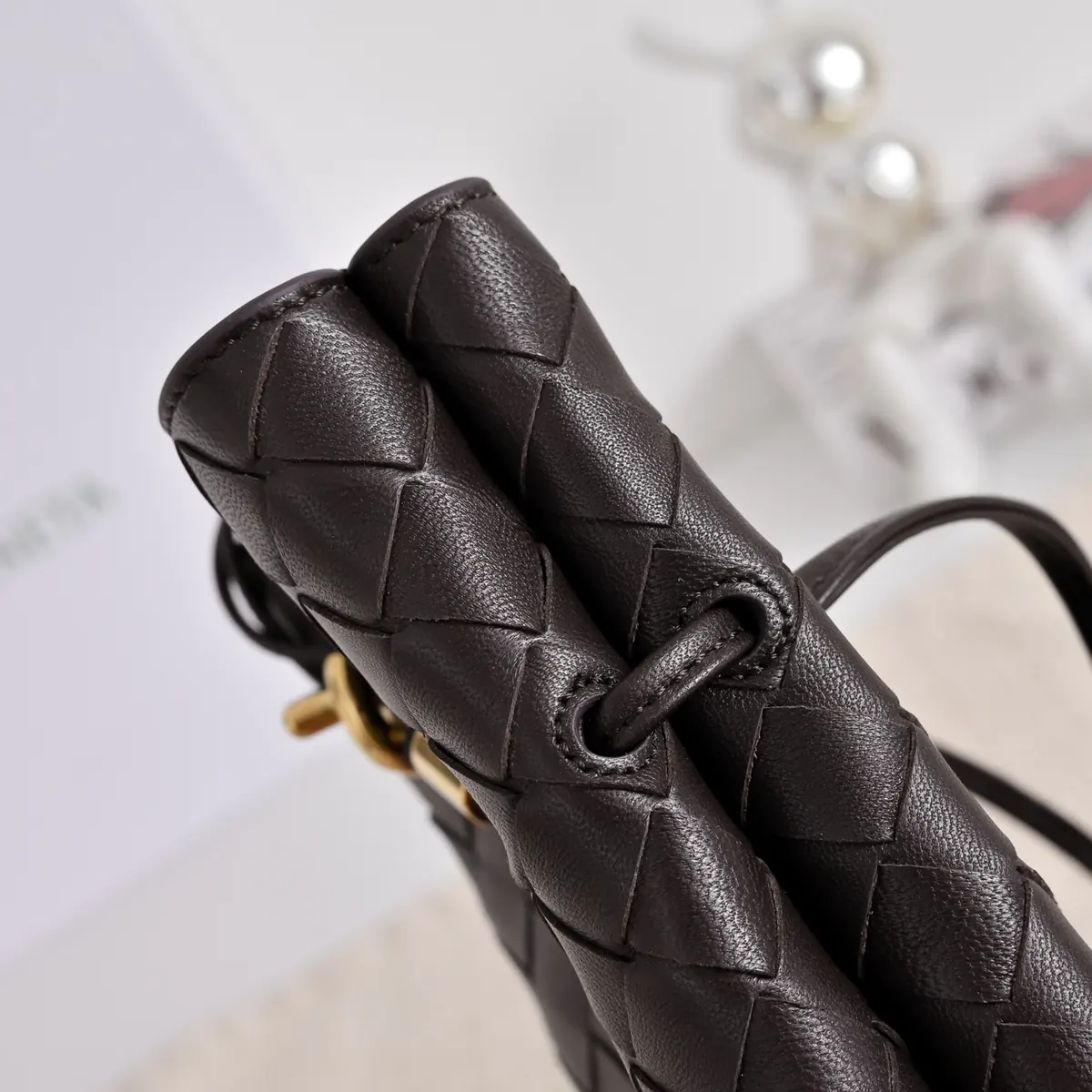 Bottega Veneta Style Brown Leather Shoulder Bag Lookbook Reference image 6