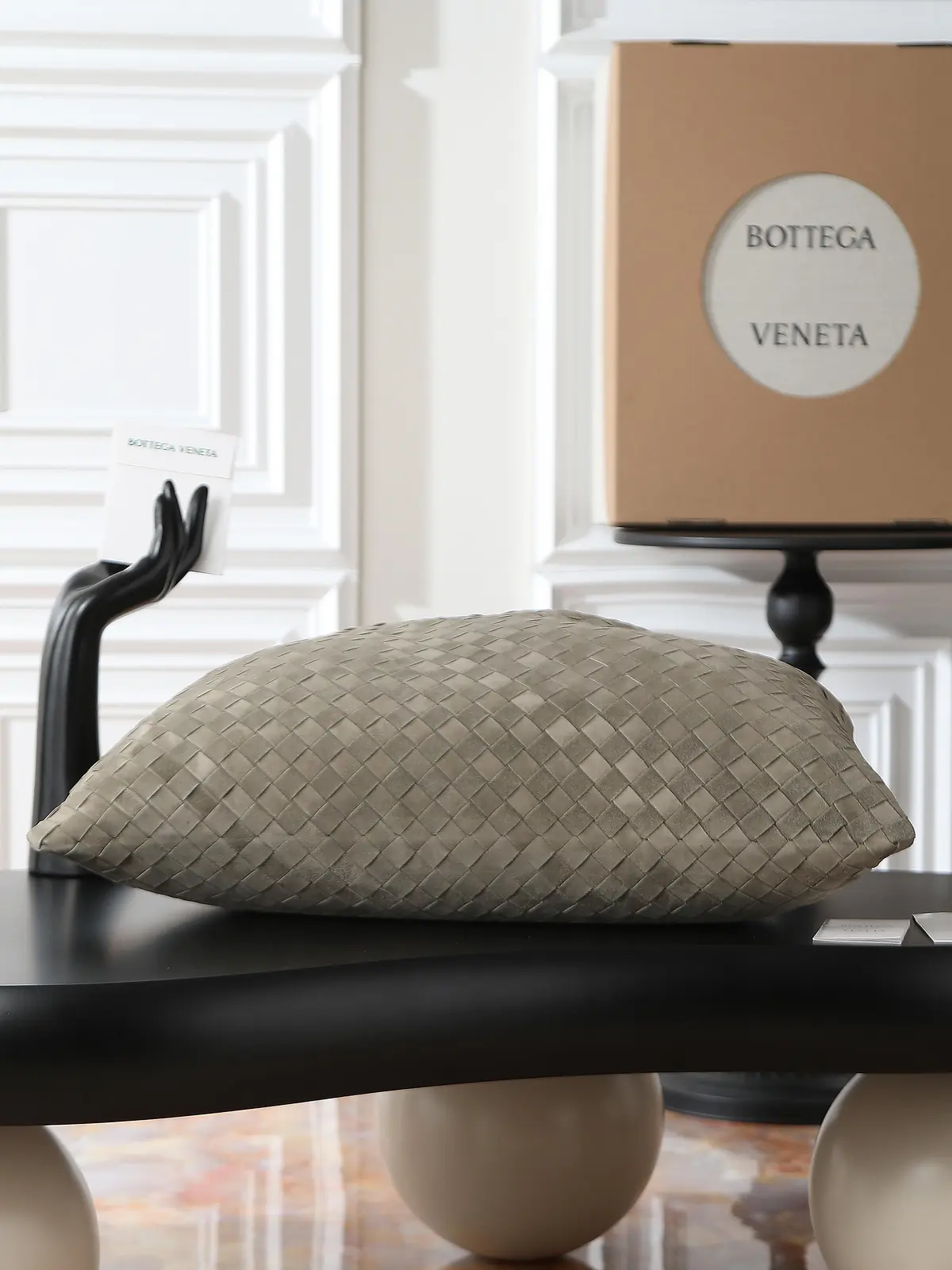 Bottega Veneta Style Leather Bag Lookbook Reference image 4