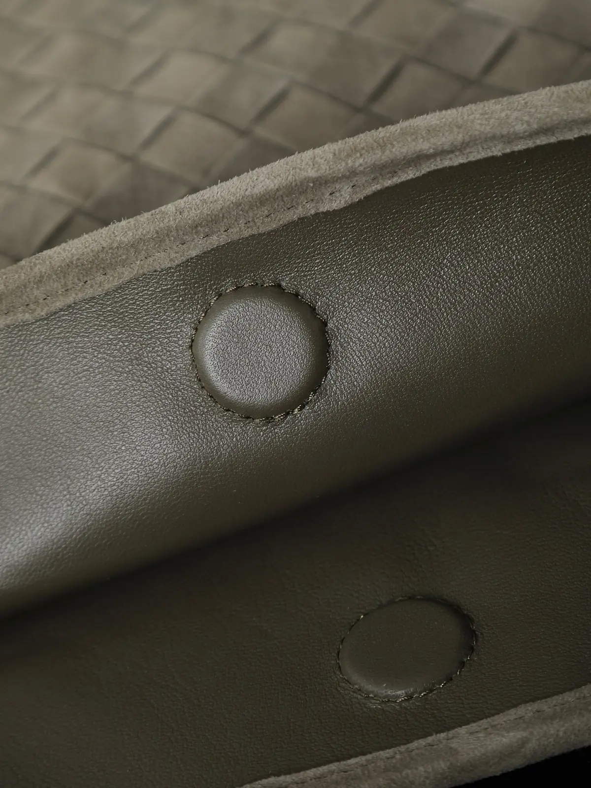 Bottega Veneta Style Leather Bag Lookbook Reference image 6