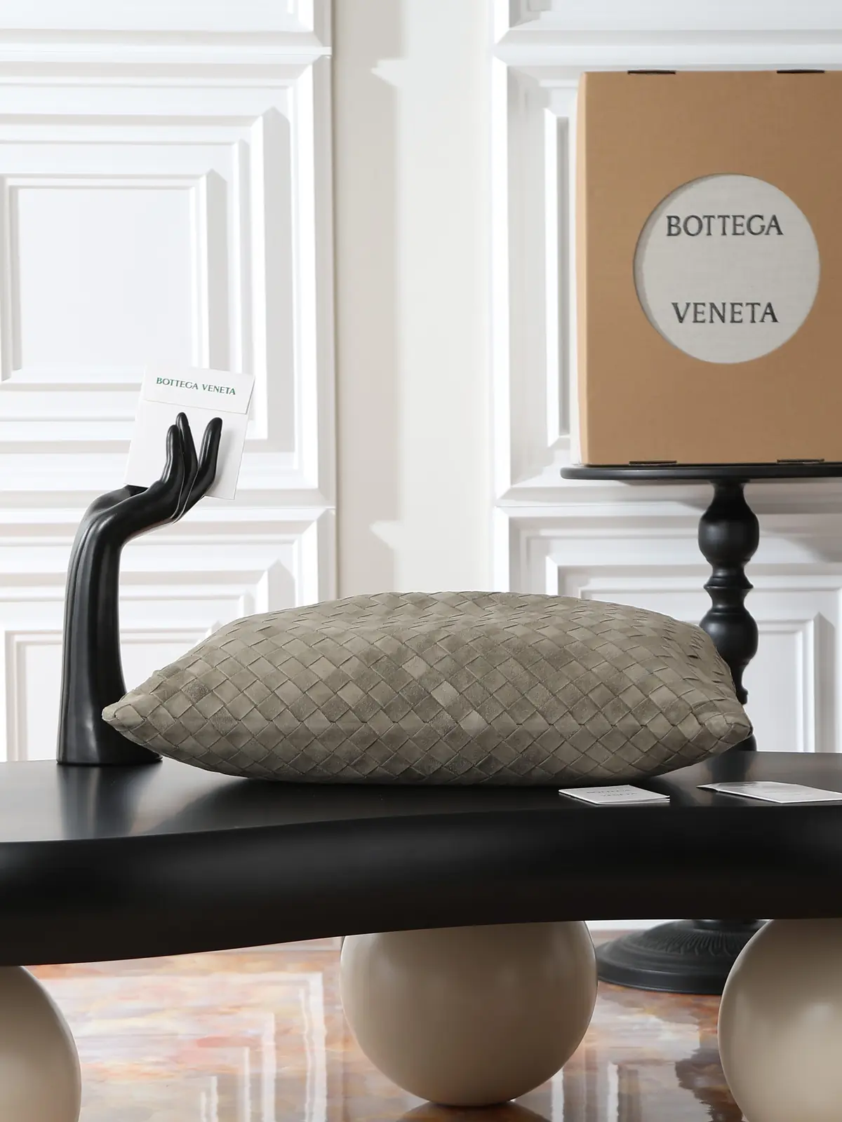 Bottega Veneta Style Leather Bag Lookbook Reference image 4