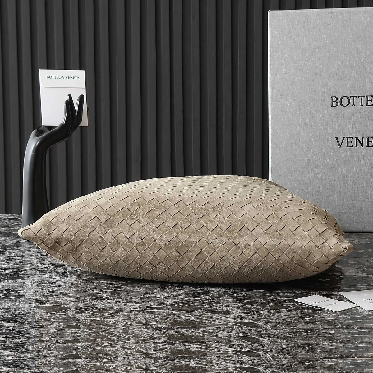Bottega Veneta Style Leather Bag Lookbook Reference image 4