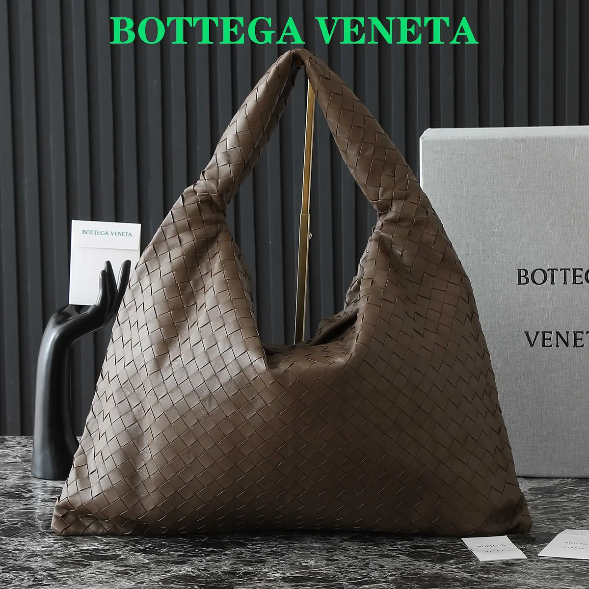 Bottega Veneta Style Leather Bag Lookbook Reference image 1