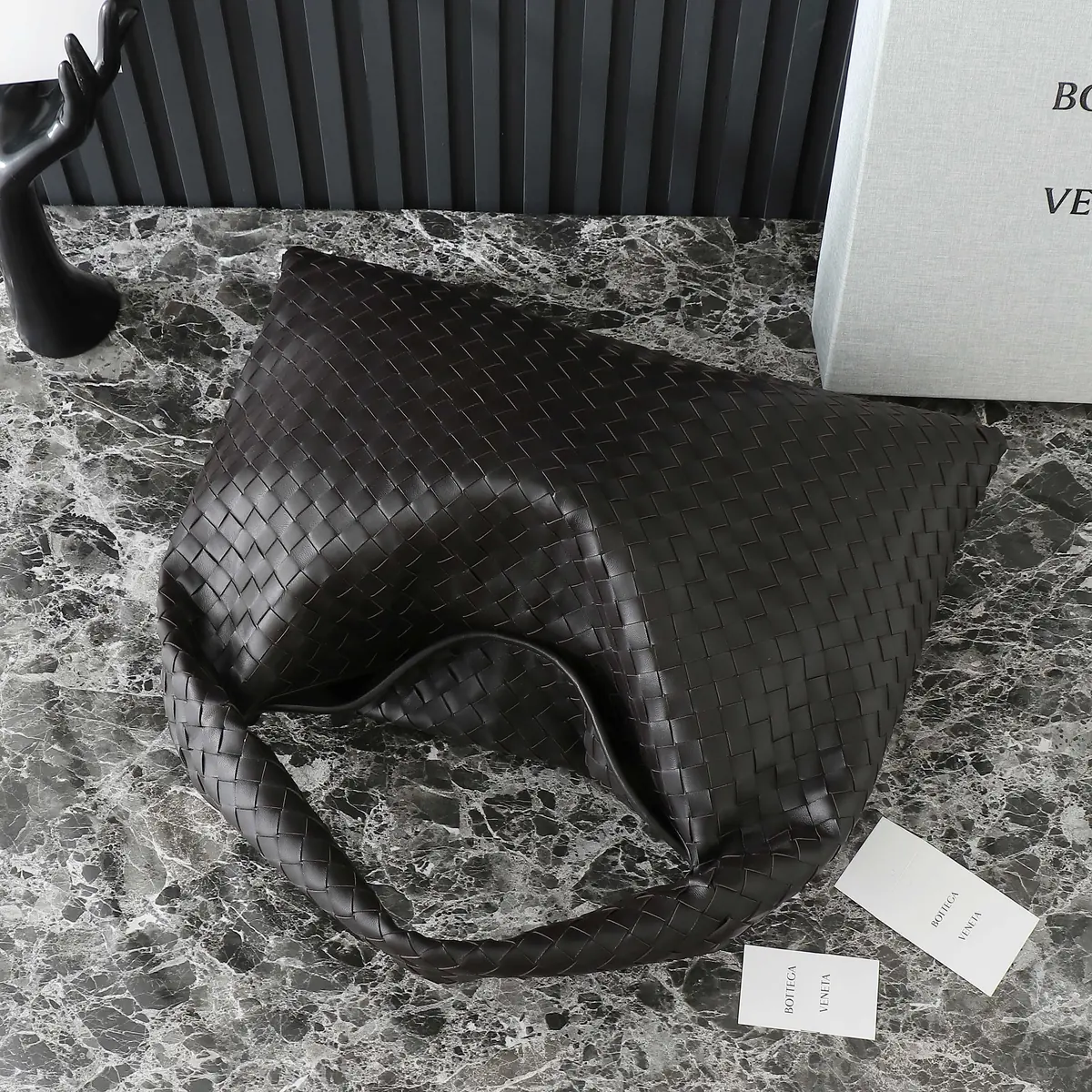 Bottega Veneta Style Leather Bag Lookbook Reference image 5